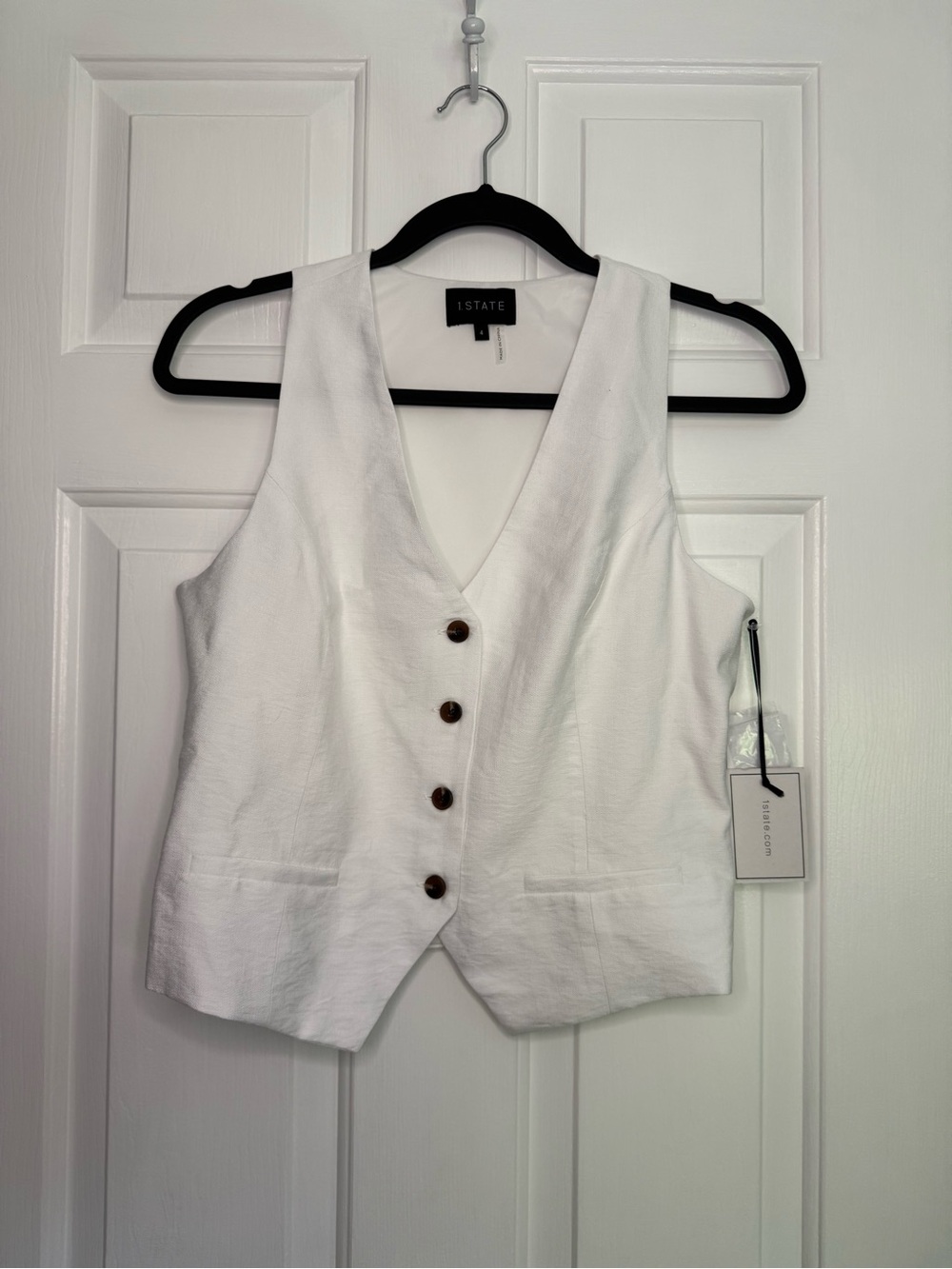 STATE White Button-Front Sleeveless Vest